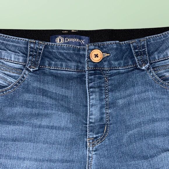 Democracy “Ab” Solution  Medium Wash Ankle Crop Jeans Size 10 33x26 #7 - Picture 2 of 6